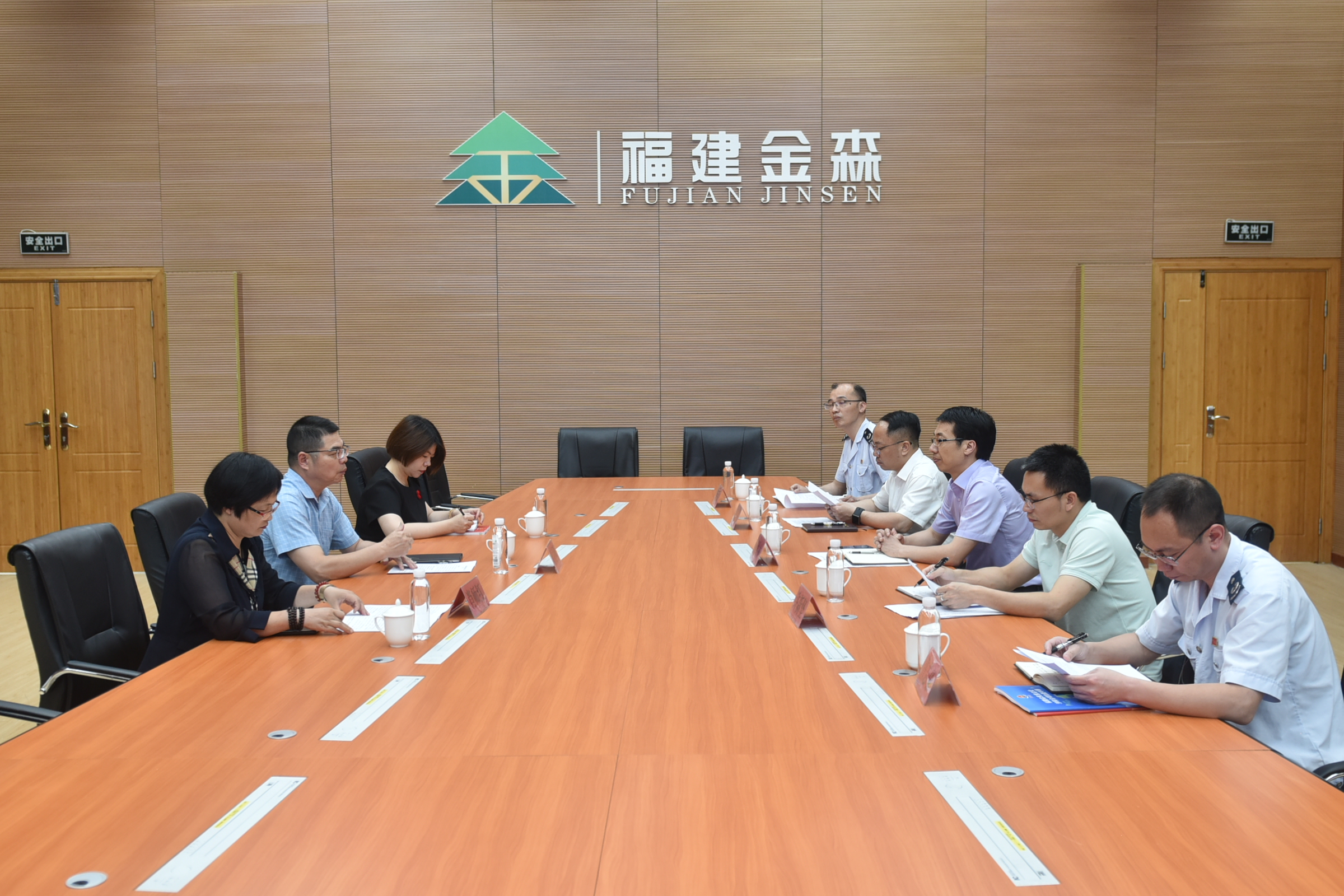 政企攜手 共謀區(qū)域林業(yè)經(jīng)濟(jì)發(fā)展